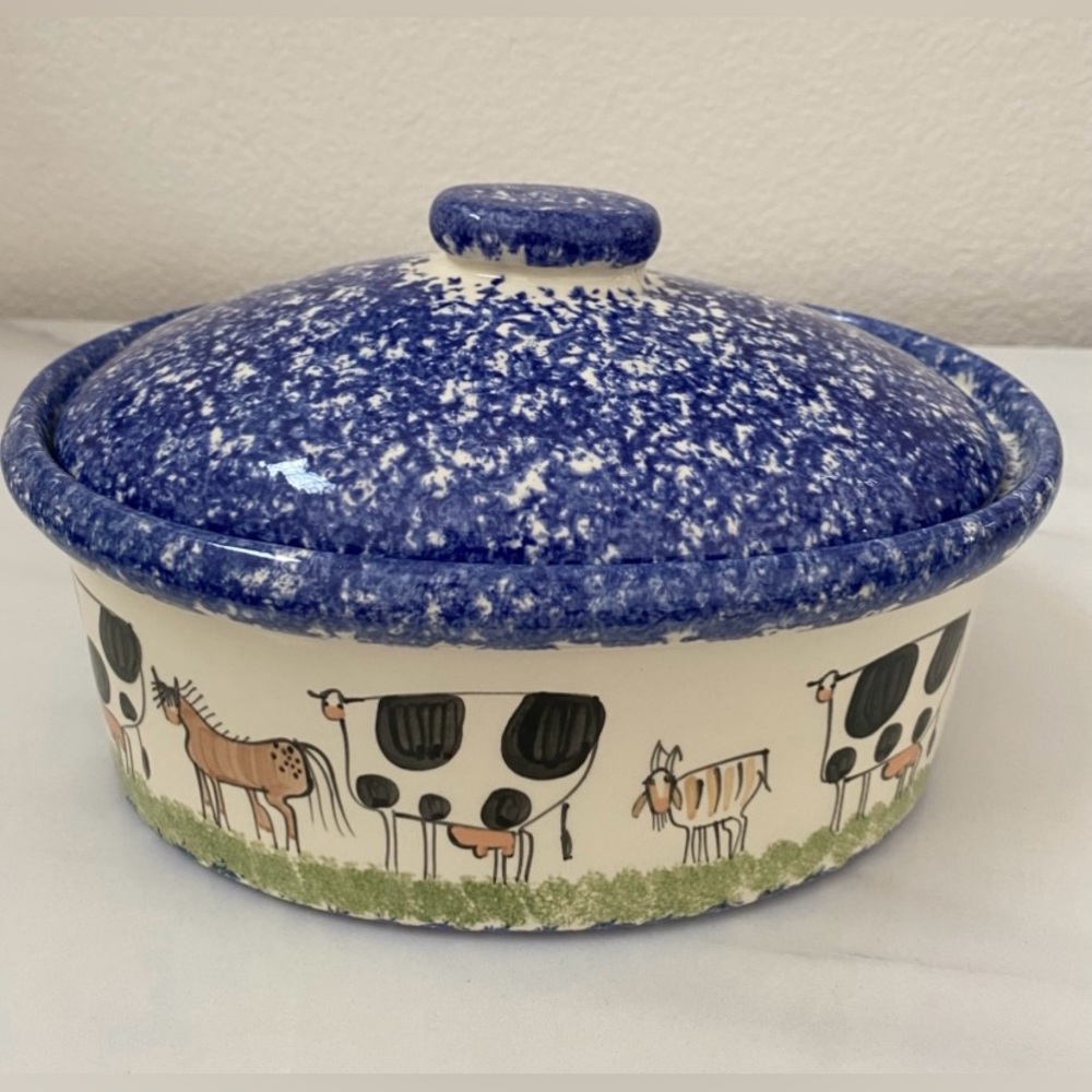 Molly Dallas Spatterware Covered Serving Casserole Dish With Lid 10" x 7" x 4"